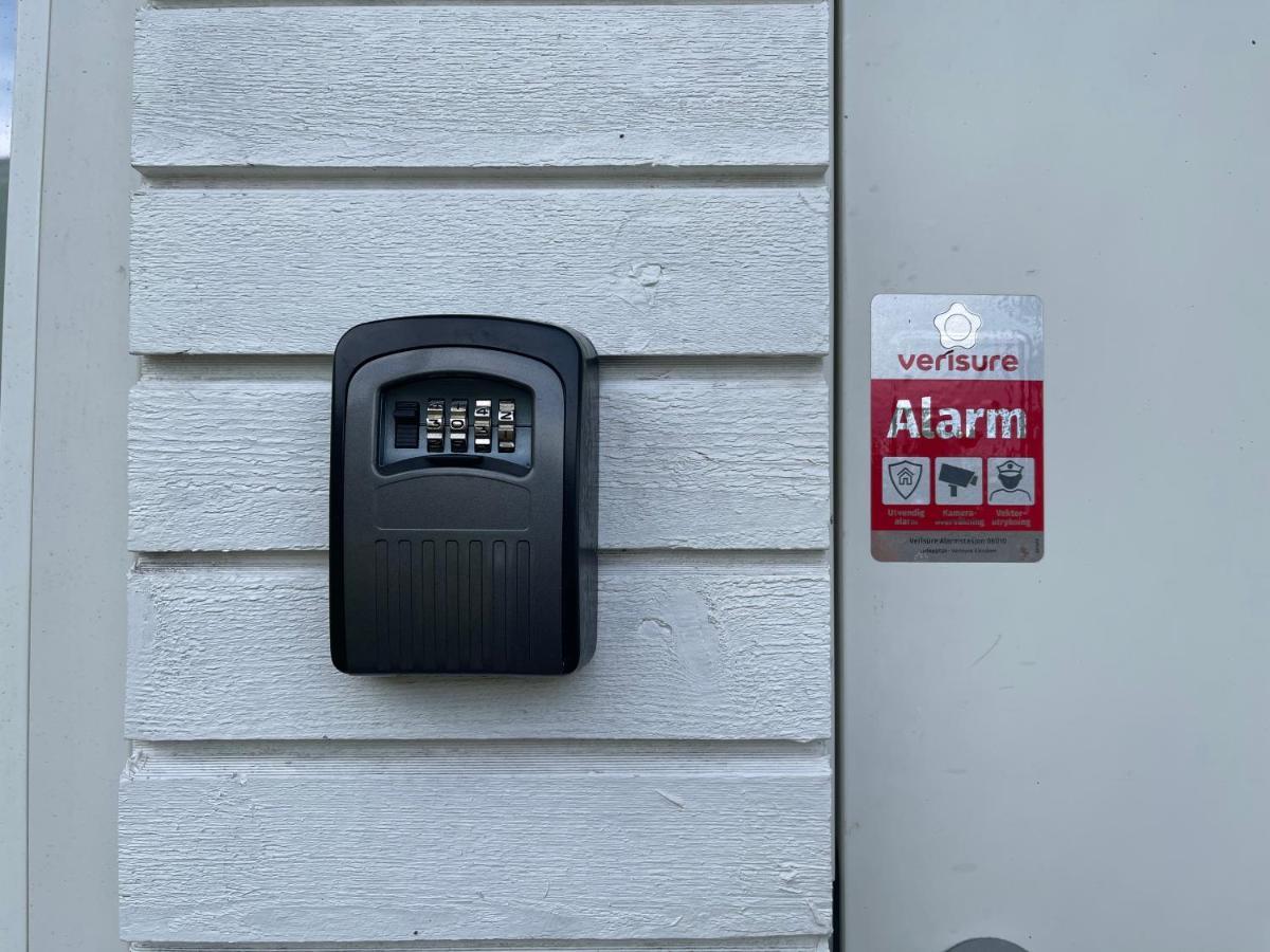 Nice Apartment With1 Bedroom Separate Living Room With A Sofa Bed And A Tiny Kitchen A Bathroom Located In Nordstrand Near By The Sea For 3 Guests With A Garden And Grill 5 Extra Guests With Extra Cost In The Cabin With Sea View Just Outside The Apar Oslo Eksteriør bilde